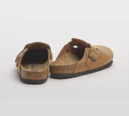 BIRKENSTOCK UNISEX CALZATURE SABOT BOSTON PELLE OLIATA CUOIO 37-2, 38-2, 39-2, 40, 41-2, 44-2, 45-2 immagine n. 3/4