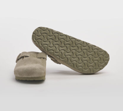 BIRKENSTOCK UNISEX Unisex BOSTON SUEDE LEARTHER FADED KHAKI 36, 37-2, 38-2, 39-2, 40, 41-2, 42, 43-2, 44-2, 45-2 immagine n. 5/5