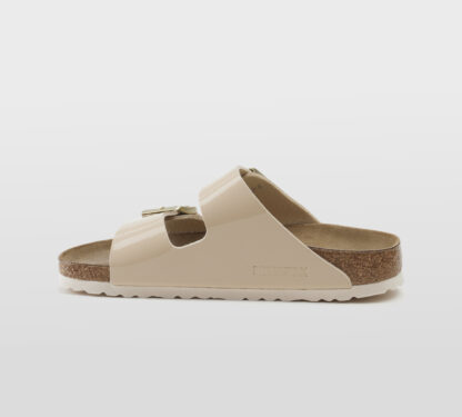 BIRKENSTOCK UNISEX CIABATTA ANATOMICA ARIZONA 2 FASCE VERNICE SABBIA 35, 36, 37-2, 38-2, 39-2, 40, 41-2 immagine n. 2/5